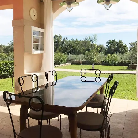 With Garden In With Pool