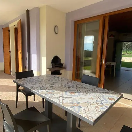 With Garden In With Pool *