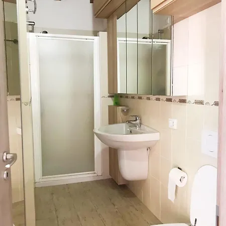 With Garden In With Pool Апартаменты *